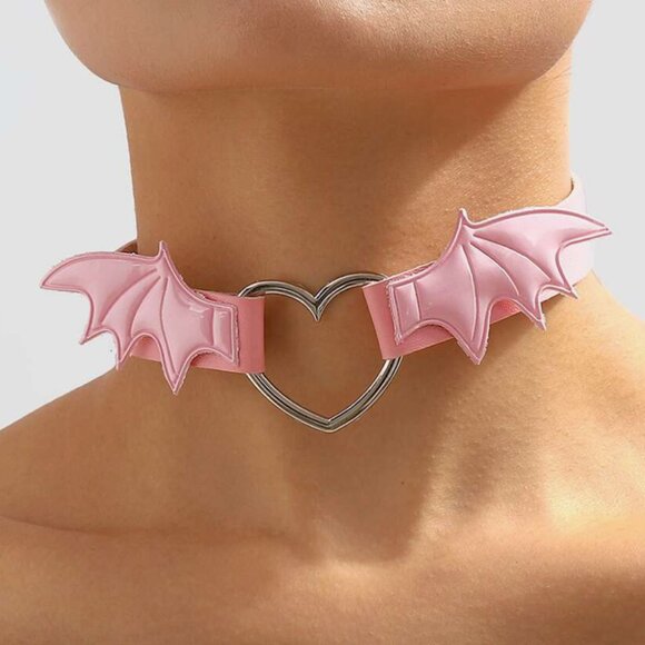 Cute Batwings Heart Faux Leather Choker in Pink, NWT - Picture 2 of 13